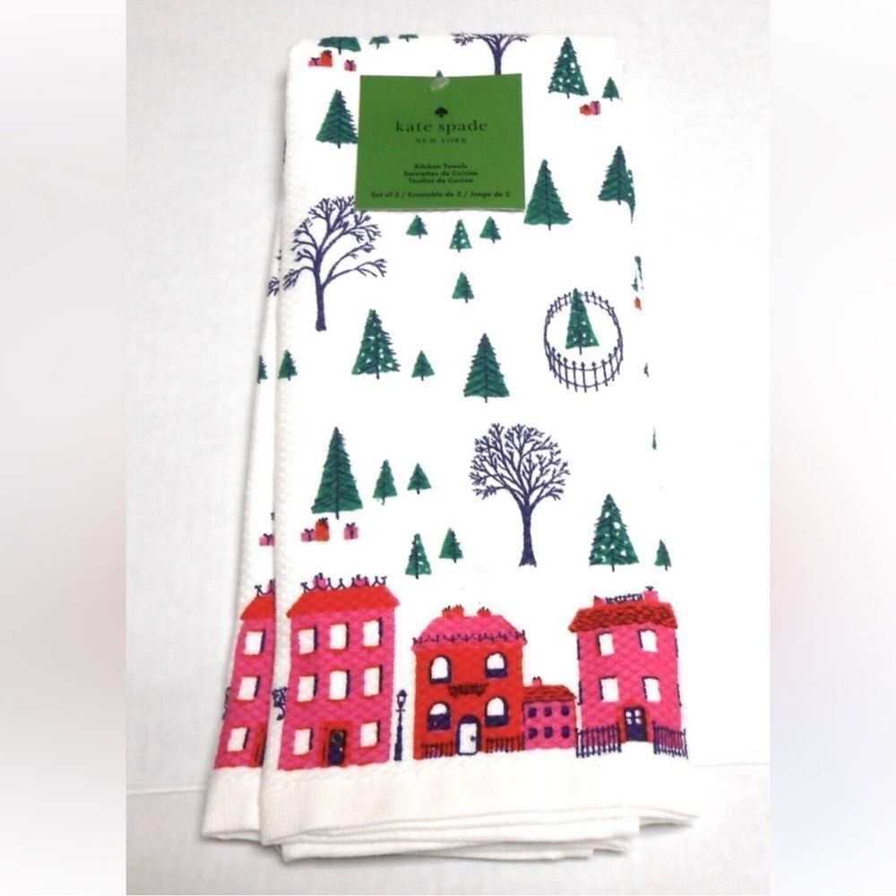 kate spade Christmas Town City Scapes White Pink Green Cotton Kitchen 2 Towel